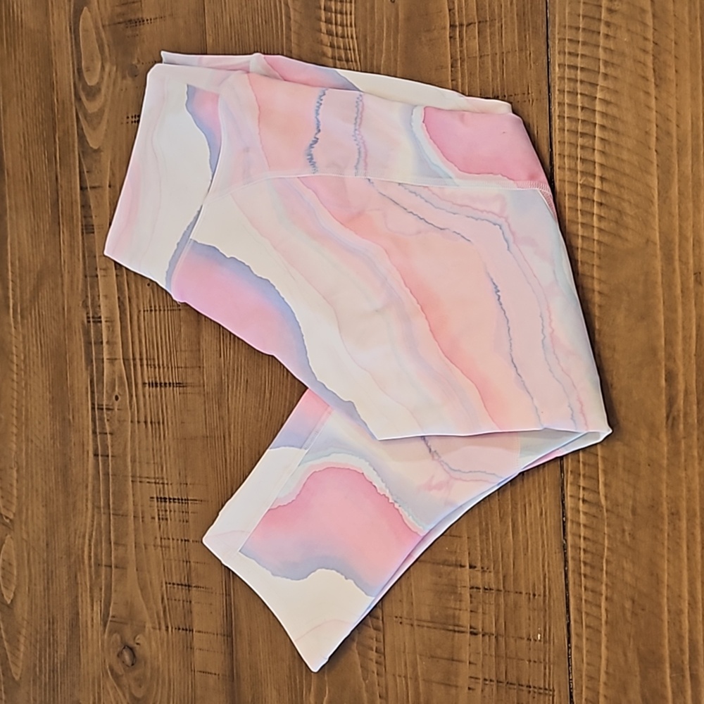 Fabletics Oasis High Waisted Crop Legging
